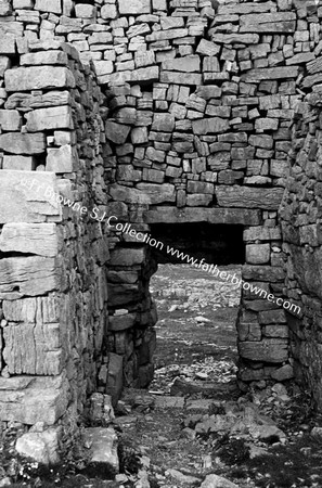 DUN AENGUS ENTRANCE